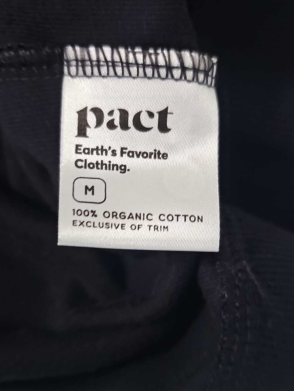 Pact Black Velvety Set - Picture 6 of 6